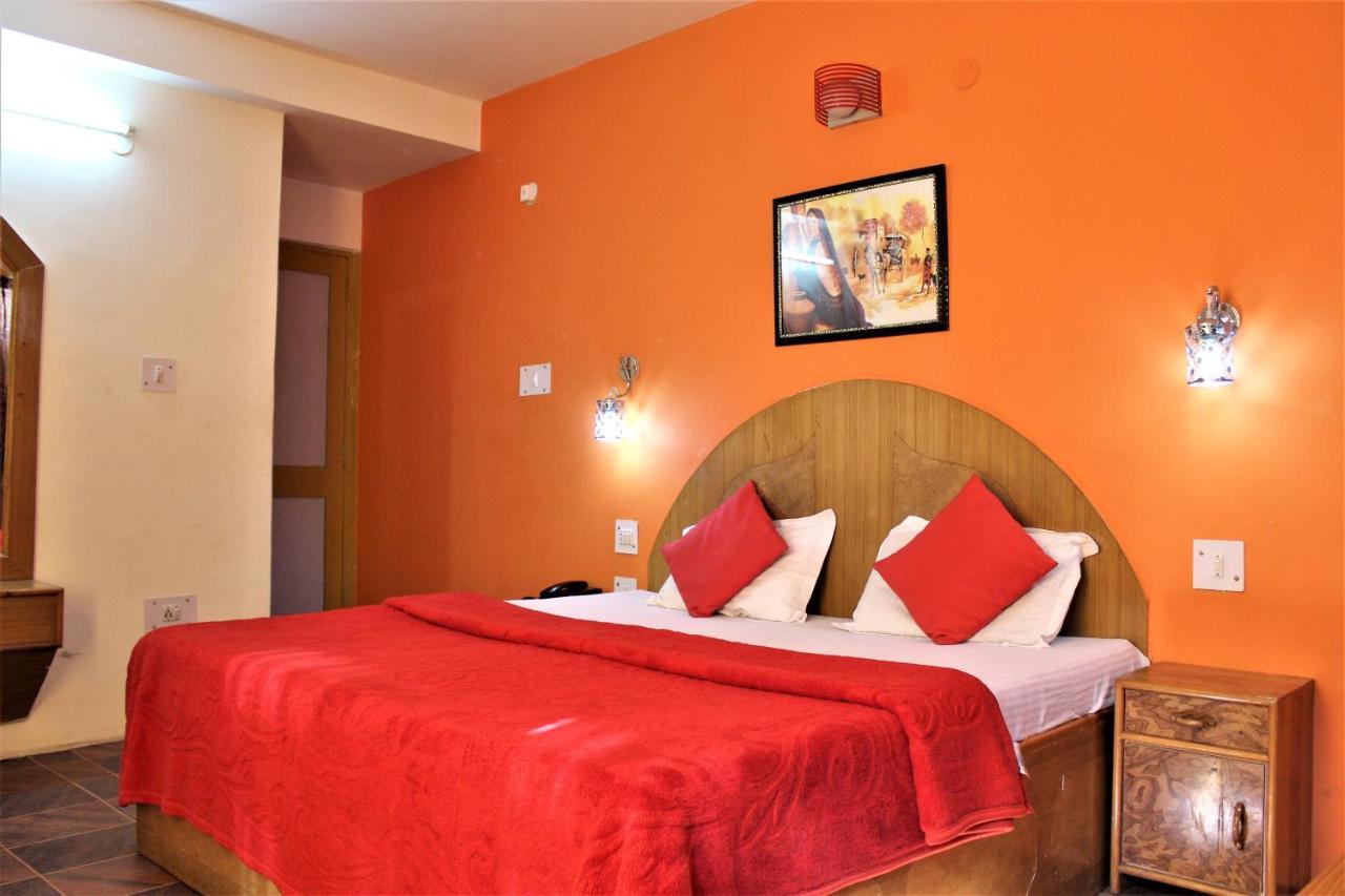 Hotel Ocean Inn Manāli Zewnętrze zdjęcie